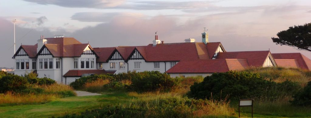 Portmarnock Championship Course, flat firm links fairways on a sandy peninsula beside the Irish Sea, County Dublin, Ireland
