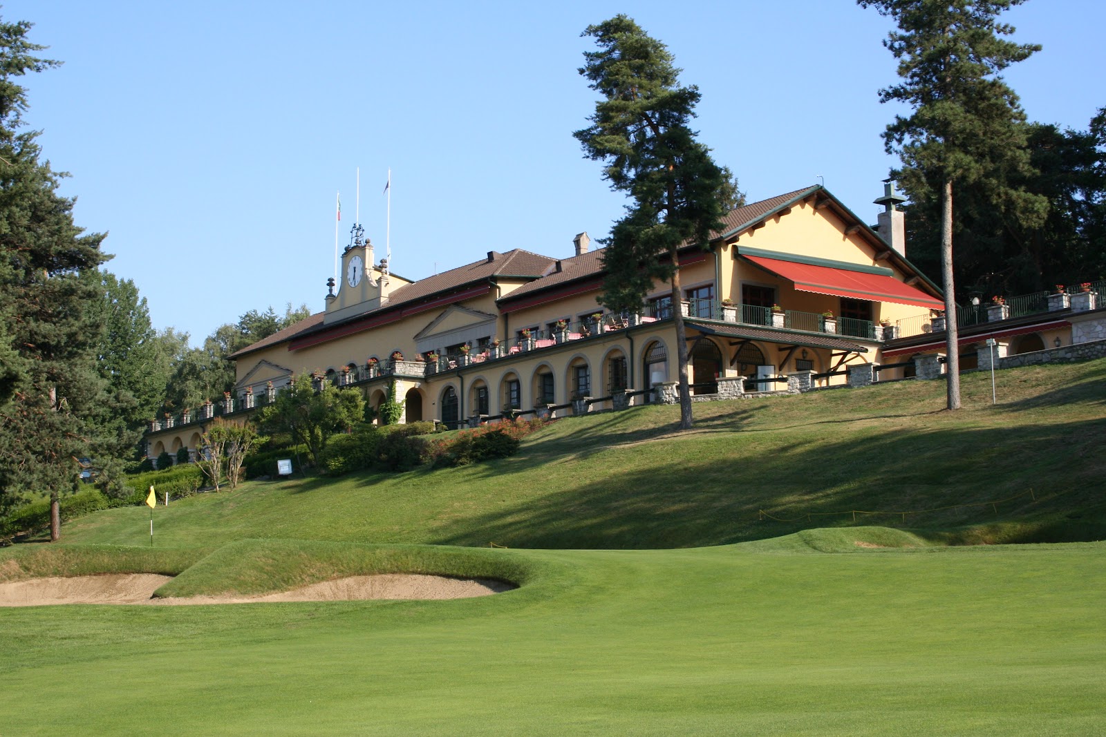 Circolo Golf Villa d'Este, wooded fairway in the hills above Lake Montorfano near Como