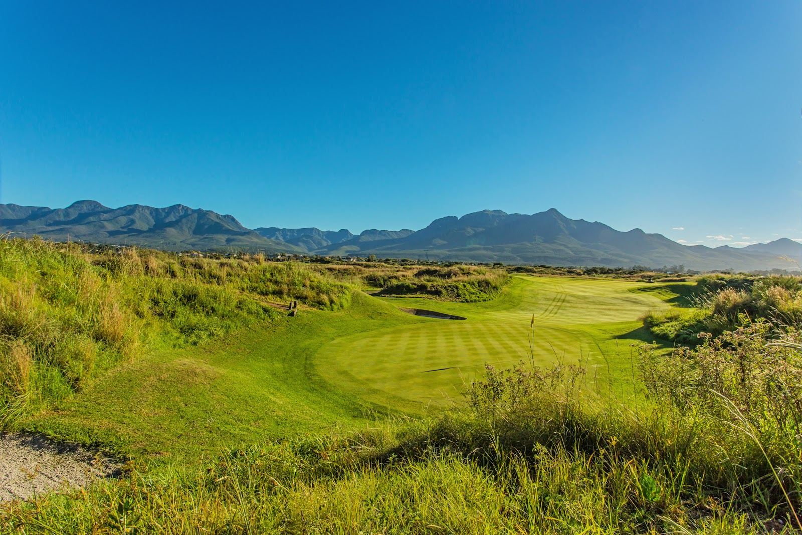 The Links at Fancourt, engineered dunes and pot bunkers beneath the Outeniqua Mountains in George, South Africa