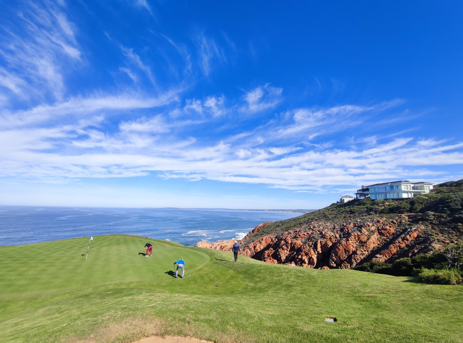 Pinnacle Point Golf Club, clifftop hole above the Indian Ocean near Mossel Bay, South Africa