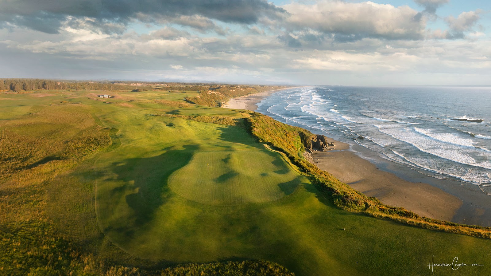 Sheep Ranch at Bandon Dunes, clifftop fairways above the Pacific Ocean on the southern Oregon coast