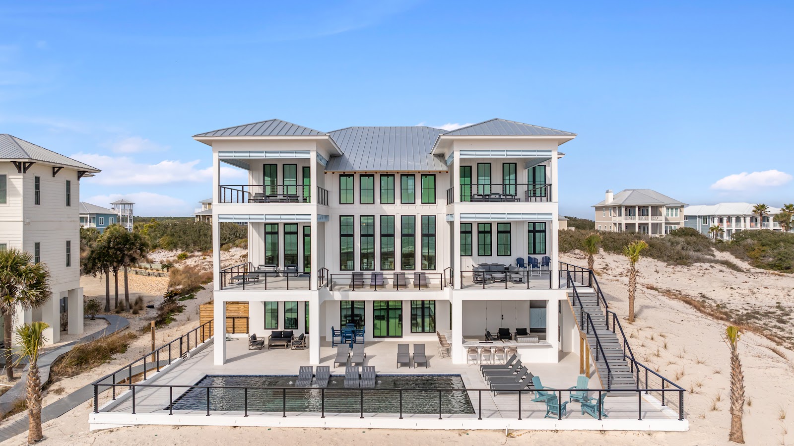 Kiva Dunes Golf Club, Gulf Shores, Alabama, fairway between the Gulf and Mobile Bay