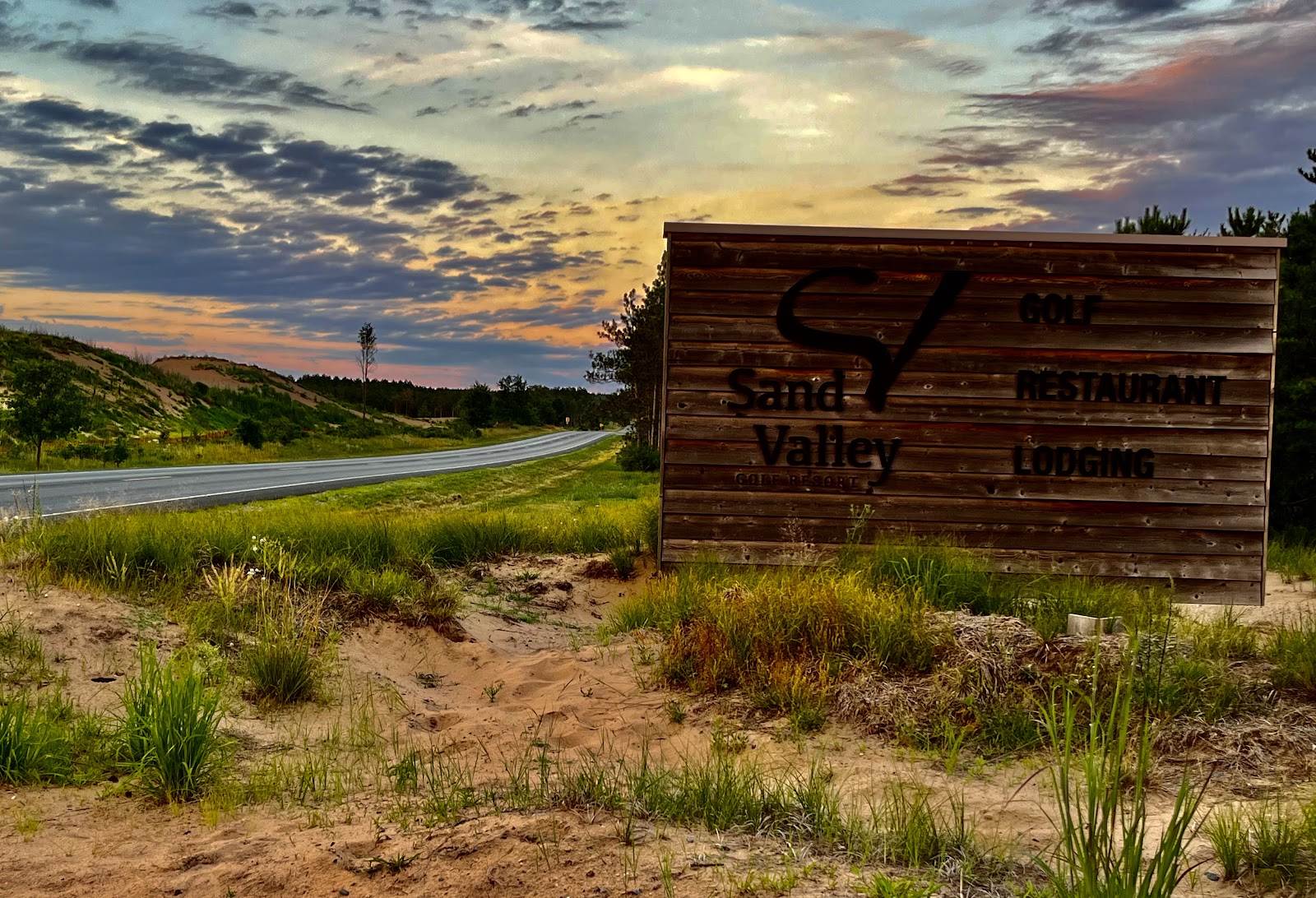 Wide sandy dunes golf course in the United States, evoking the destination resort openings of 2026
