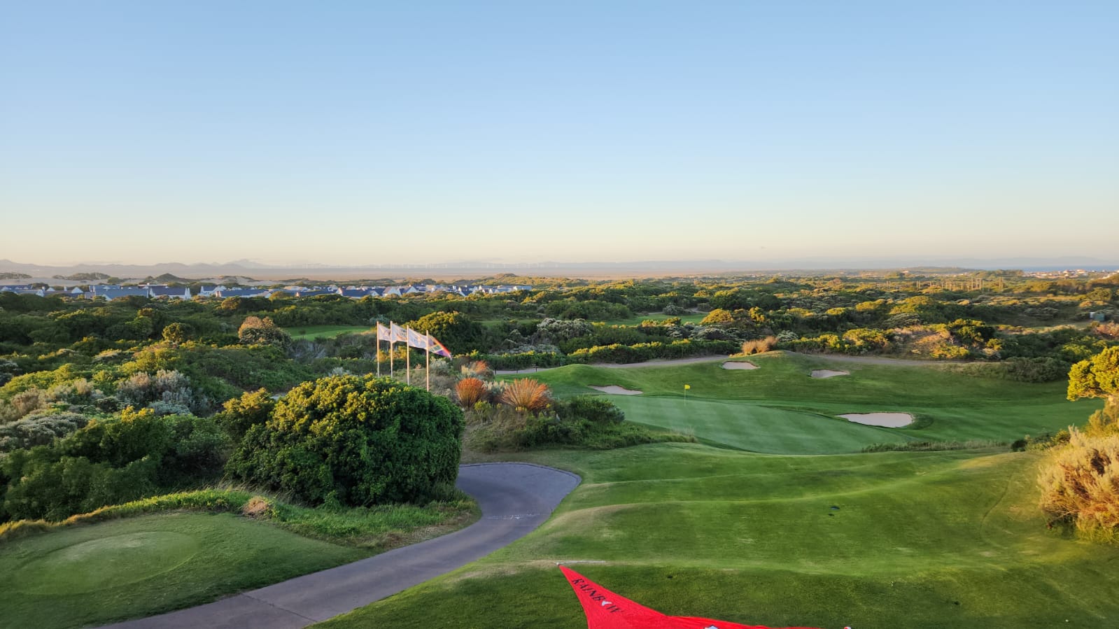 The Links at Fancourt, links style fairway below the Outeniqua mountains on the Garden Route